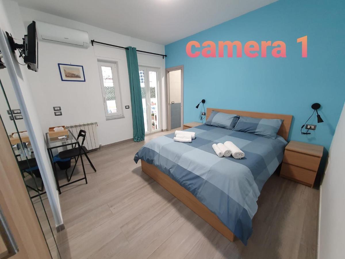 @Home Napoli Екстер'єр фото